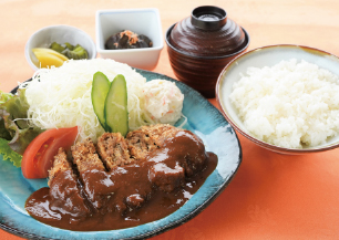 下北牛メンチカツ定食